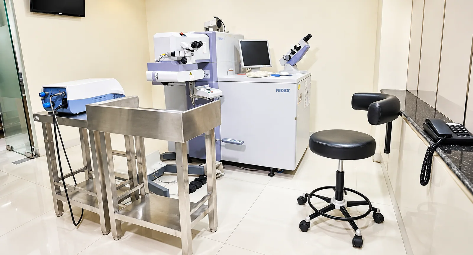 Clinical equipment used during eye examinations