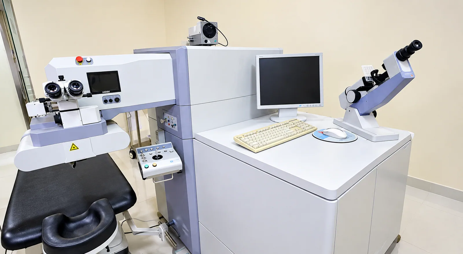 Ophthalmic diagnostic equipment